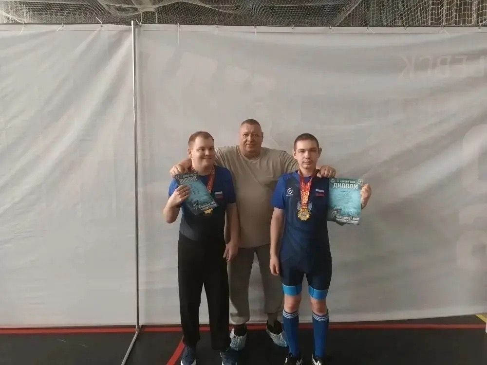 Особенные спортсмены из Менделеевска стали победителями чемпионата НАП Татарстана по силовым видам спорта