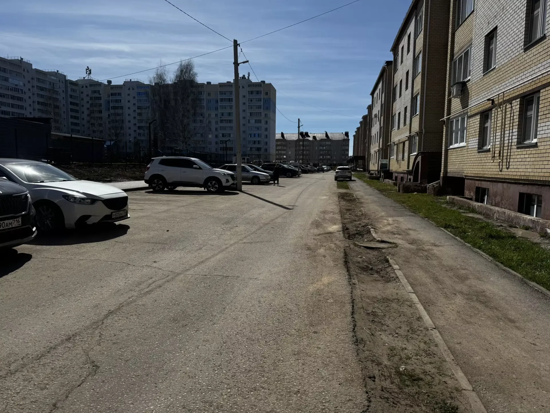 В Менделеевске начались дорожные работы: обновят три улицы и въезд в город