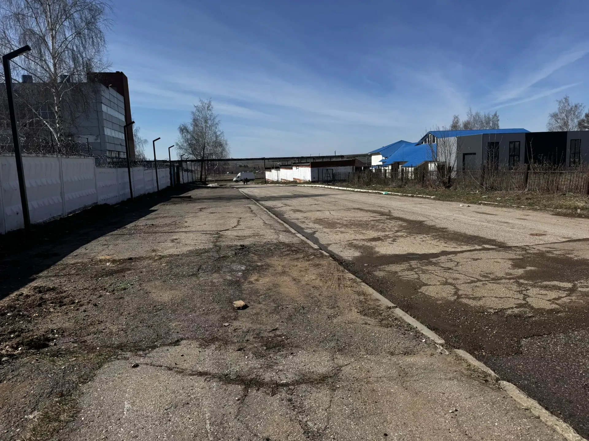 В Менделеевске начались дорожные работы: обновят три улицы и въезд в город
