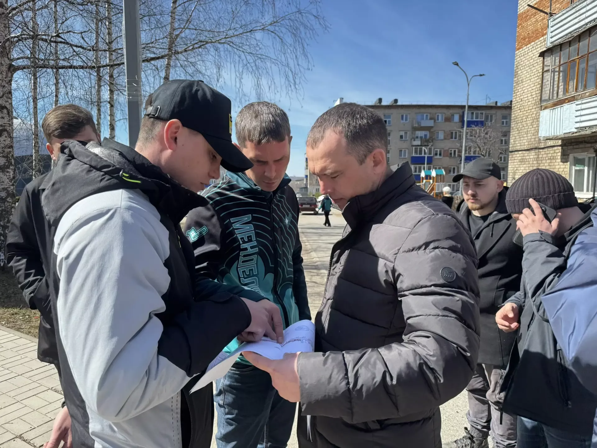 В Менделеевске начались дорожные работы: обновят три улицы и въезд в город