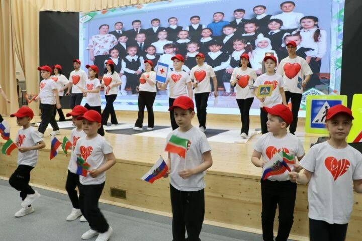 В Татарстане подвели итоги и отметили лауреатов республиканского конкурса «Родители за безопасность».