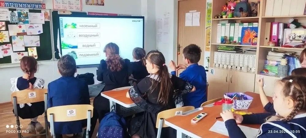 В школе для детей с ОВЗ в Менделеевске прошла минутка безопасности «Правила поведения на улице»