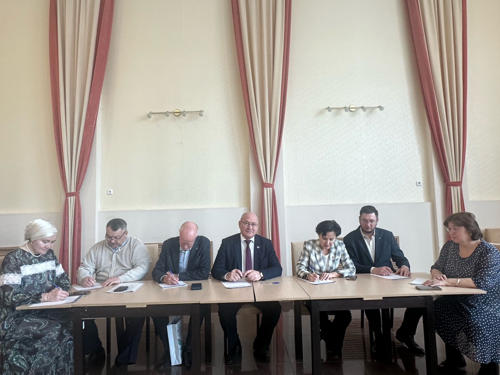 Менделеевцы проверили знания по татарскому языку