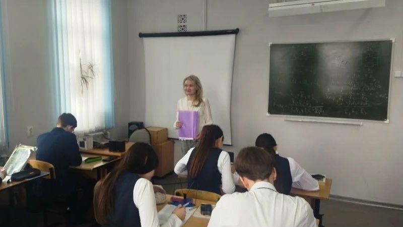 В гимназии №1 Менделеевска психолог провела диагностику игровой зависимости у восьмиклассников