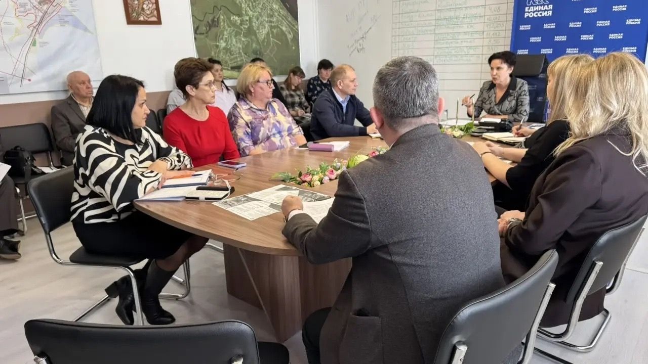 В администрации Менделеевского района обсудили новые подходы к поддержке ветеранов СВО
