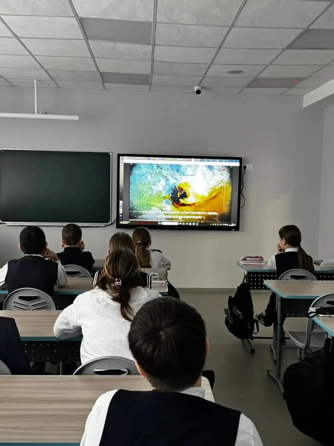 В лицее №3 Менделеевска прошло занятие «Разговоры о важном», посвящённое Дню космонавтики
