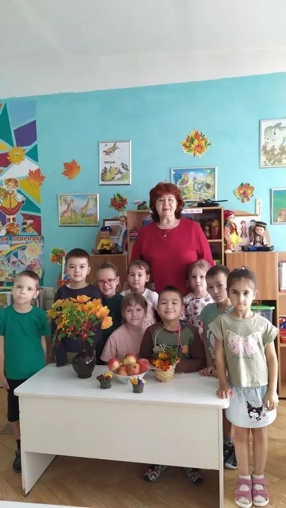 Миссия — быть воспитателем: Лилия Бадыкова из Менделеевска посвятила детям более 40 лет