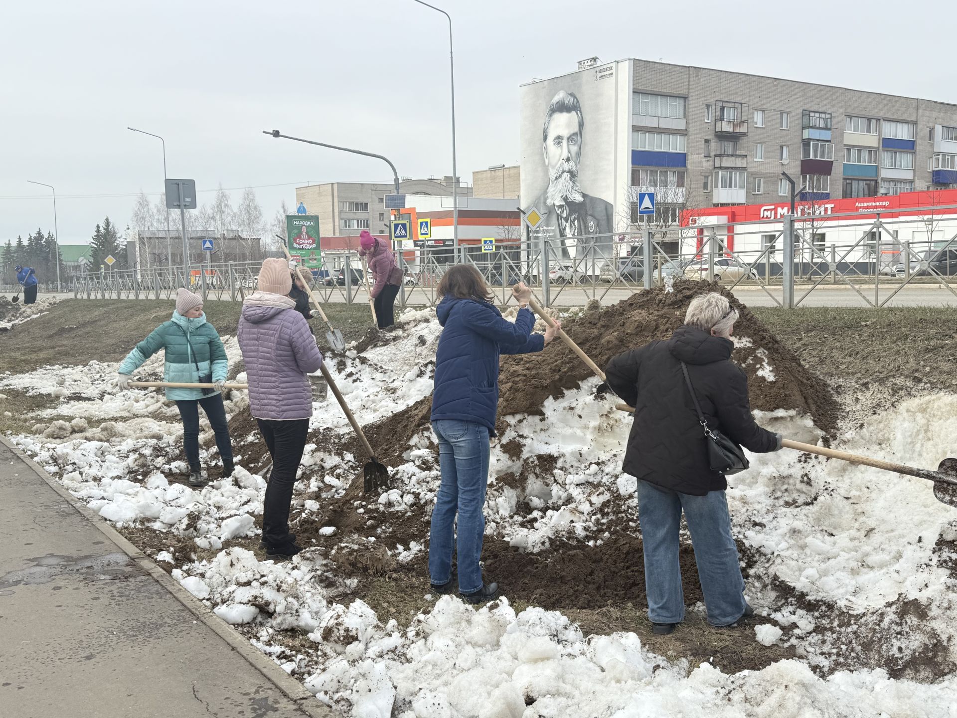 В Менделеевске продолжается санитарно-экологический двухмесячник