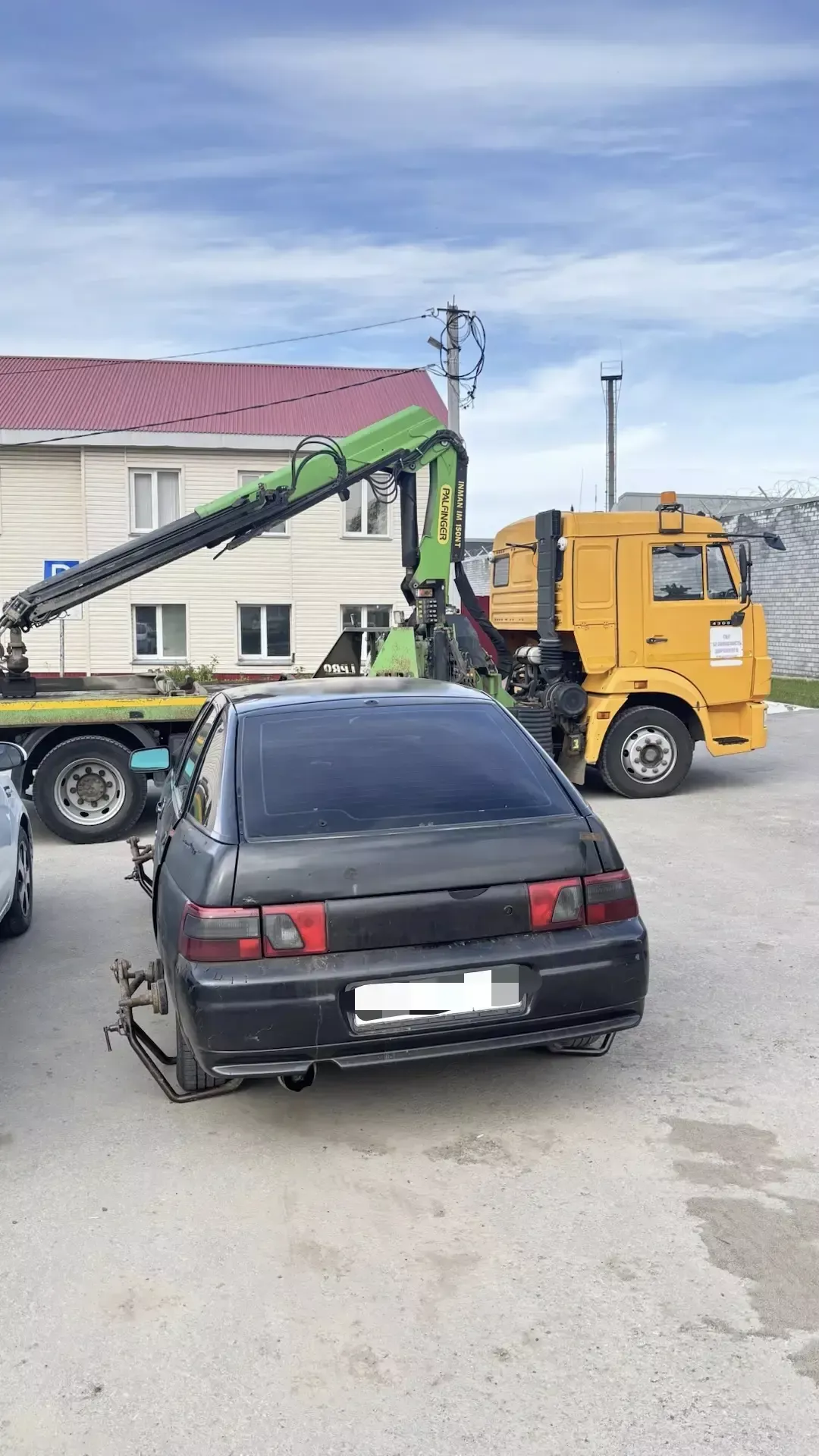 В Менделеевске сотрудники Госавтоинспекции пресекли управление автомобилем несовершеннолетним водителем