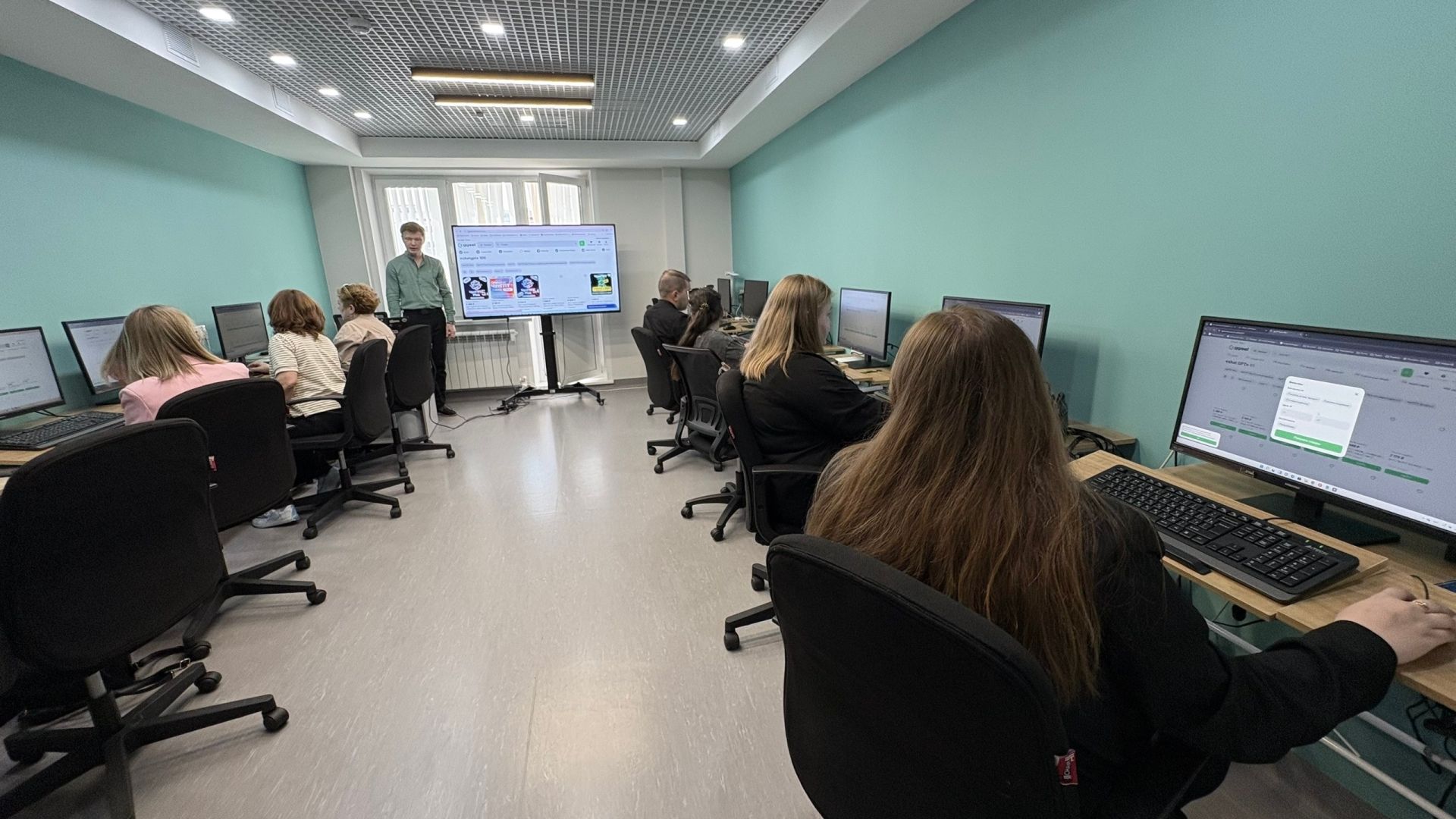 В «Менделеевской долине» прошёл интенсив для учителей по работе с ChatGPT
