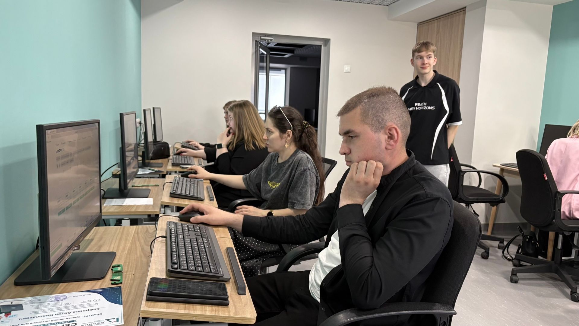 В «Менделеевской долине» прошёл интенсив для учителей по работе с ChatGPT