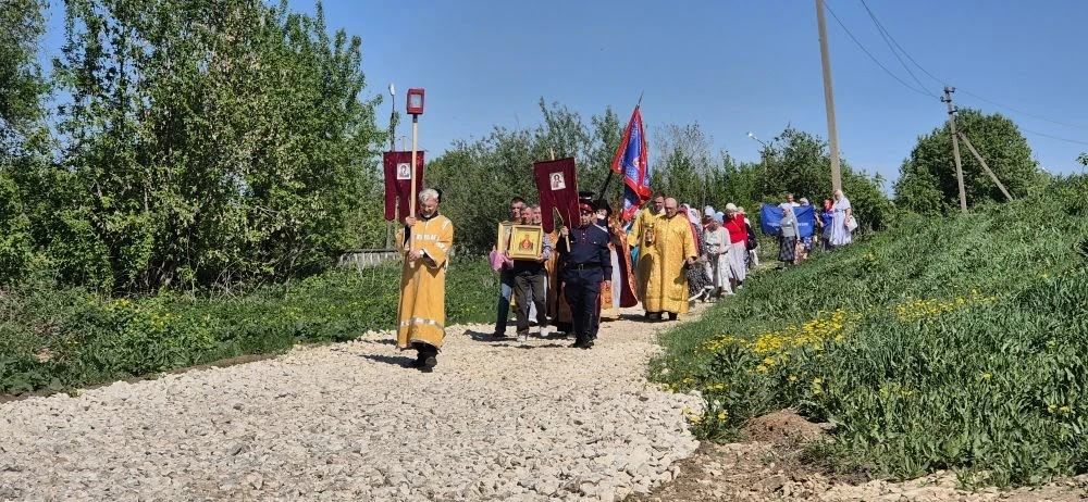 В селе Тихоново Менделеевского района освятили благоустроенный родник «Неупиваемая чаша»