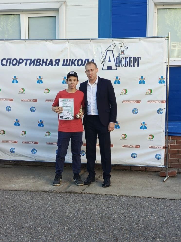 Хоккейная команда «Айсберг» из Менделеевска завершила сезон в десятке лучших школ Татарстана