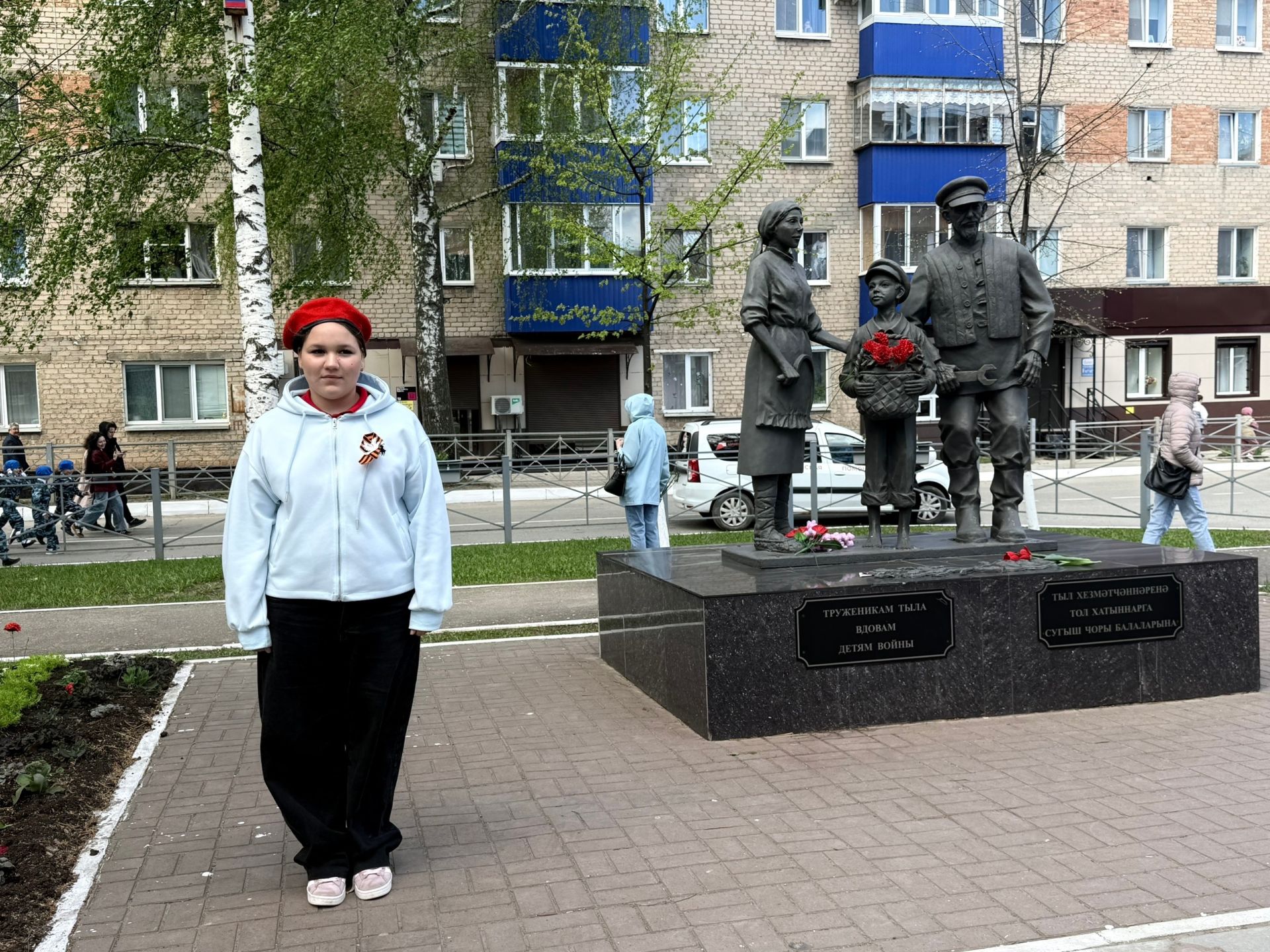 Праздничная колонна прошла по аллее Героев в Менделеевске в День Победы