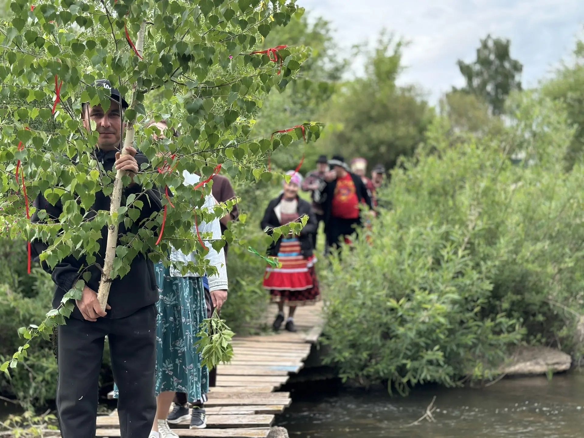 В селе Старое Гришкино Менделеевского района прошёл обряд проводов берёзы