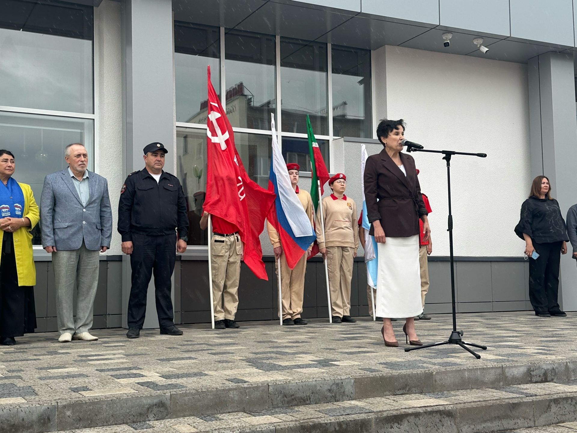 В Менделеевске прошёл митинг к Дню памяти и скорби у Вечного огня