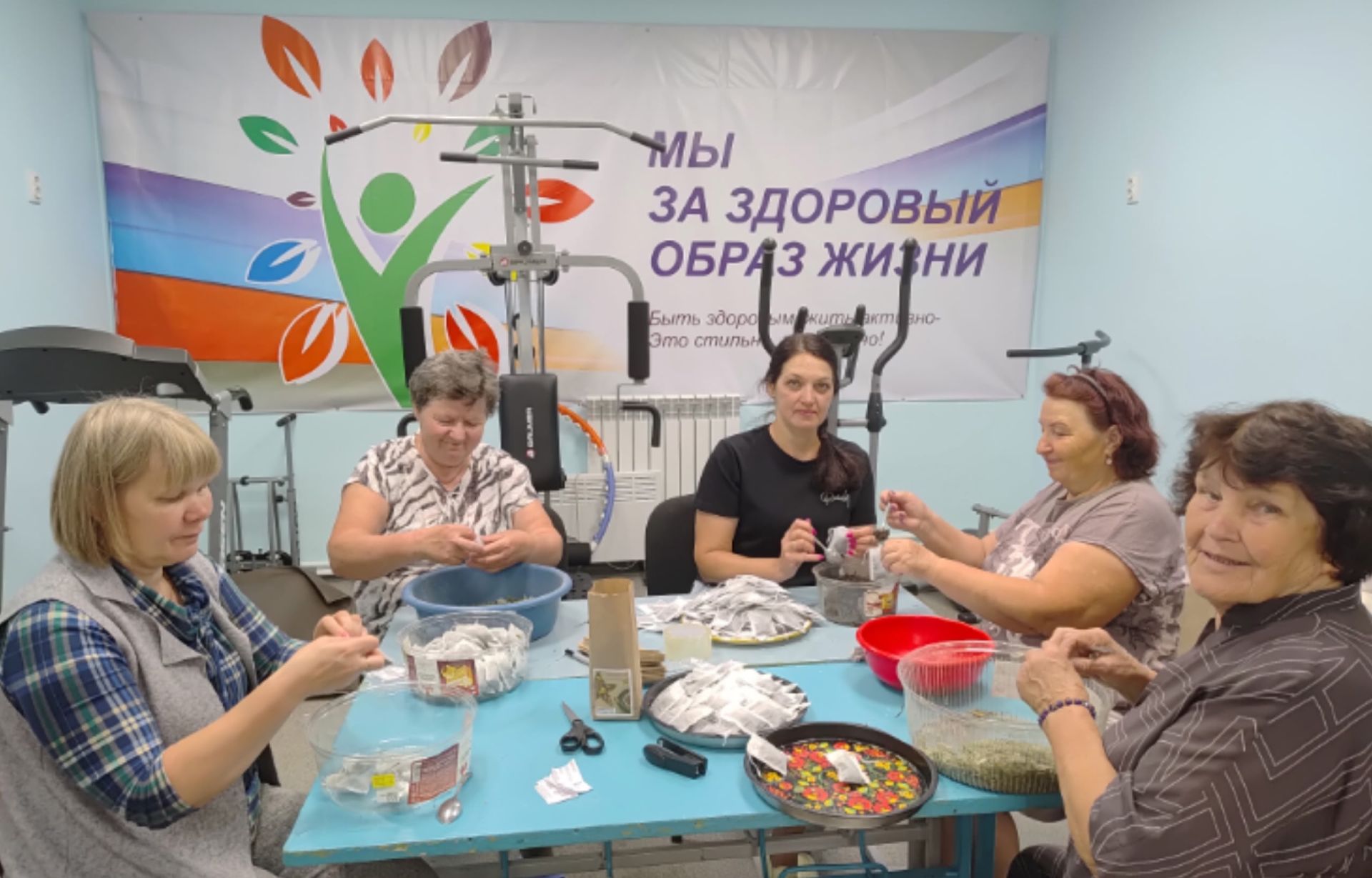 Активисты Татарских Челнов собрали 400 пакетиков травяного чая для участников СВО