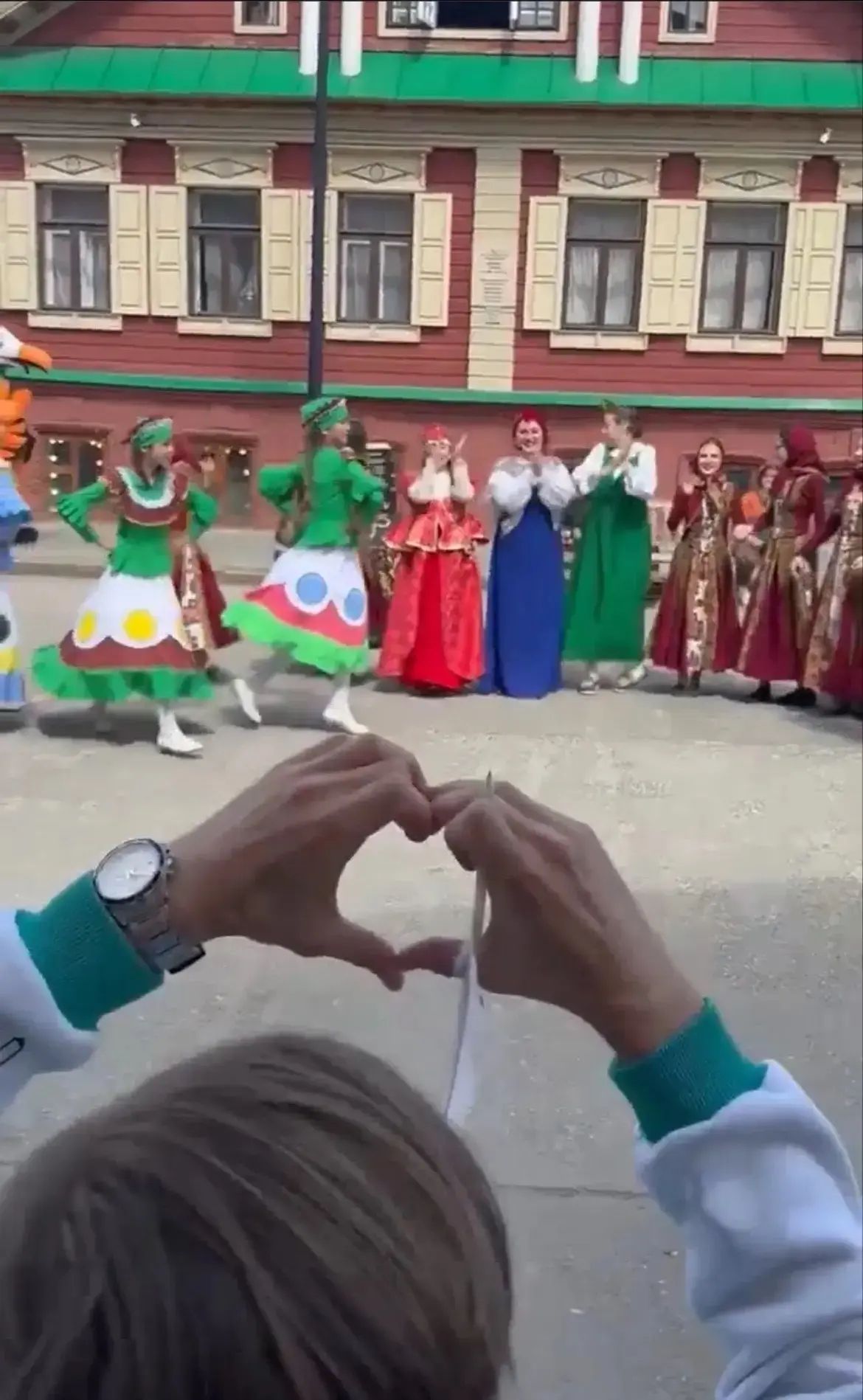 Коллективы завоевали Гран-при на республиканском фестивале «Манзара» в Казани