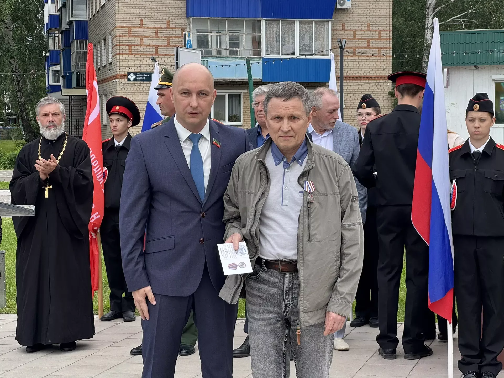В Менделеевске прошёл митинг в День ветерана боевых действий