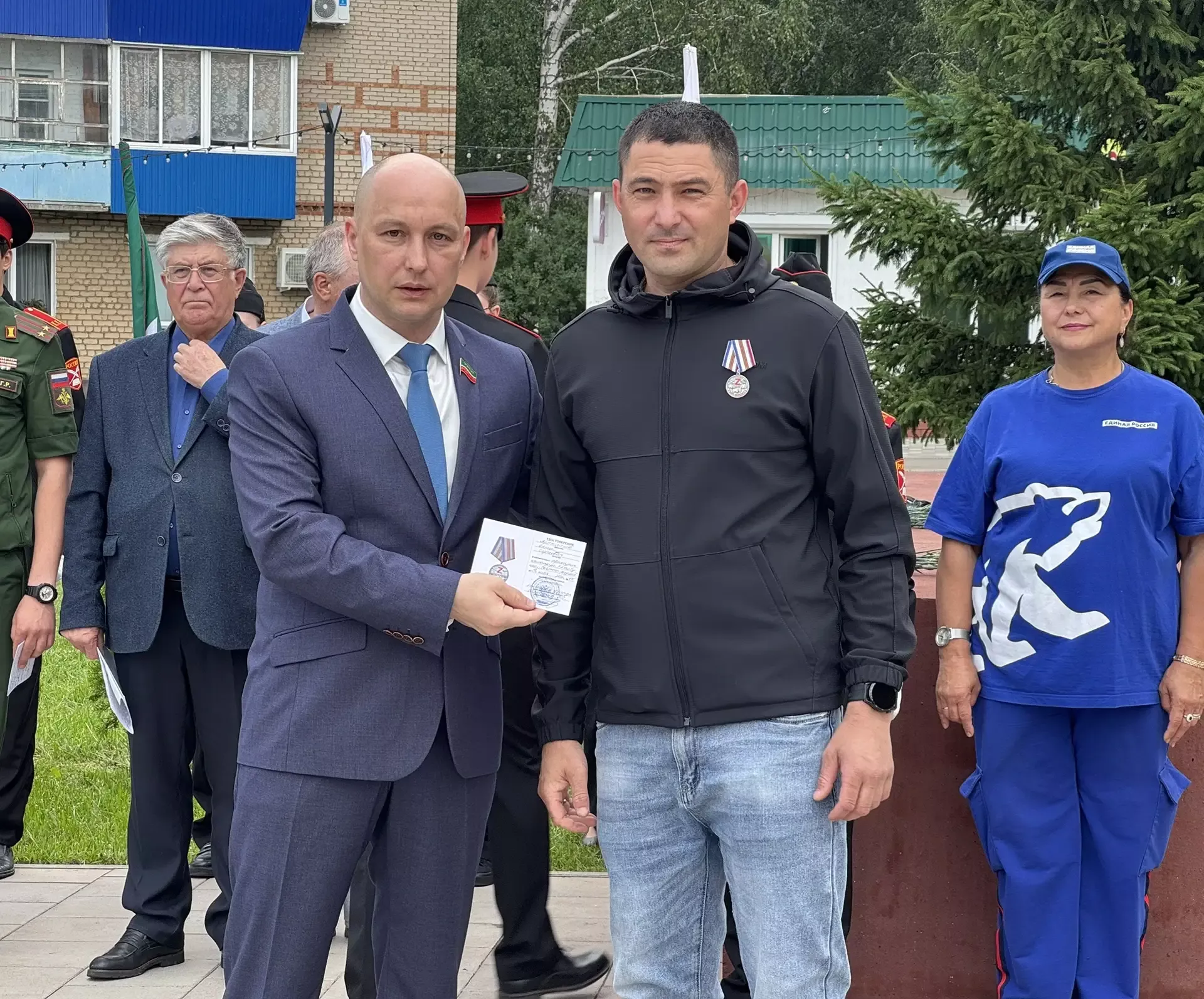 В Менделеевске прошёл митинг в День ветерана боевых действий
