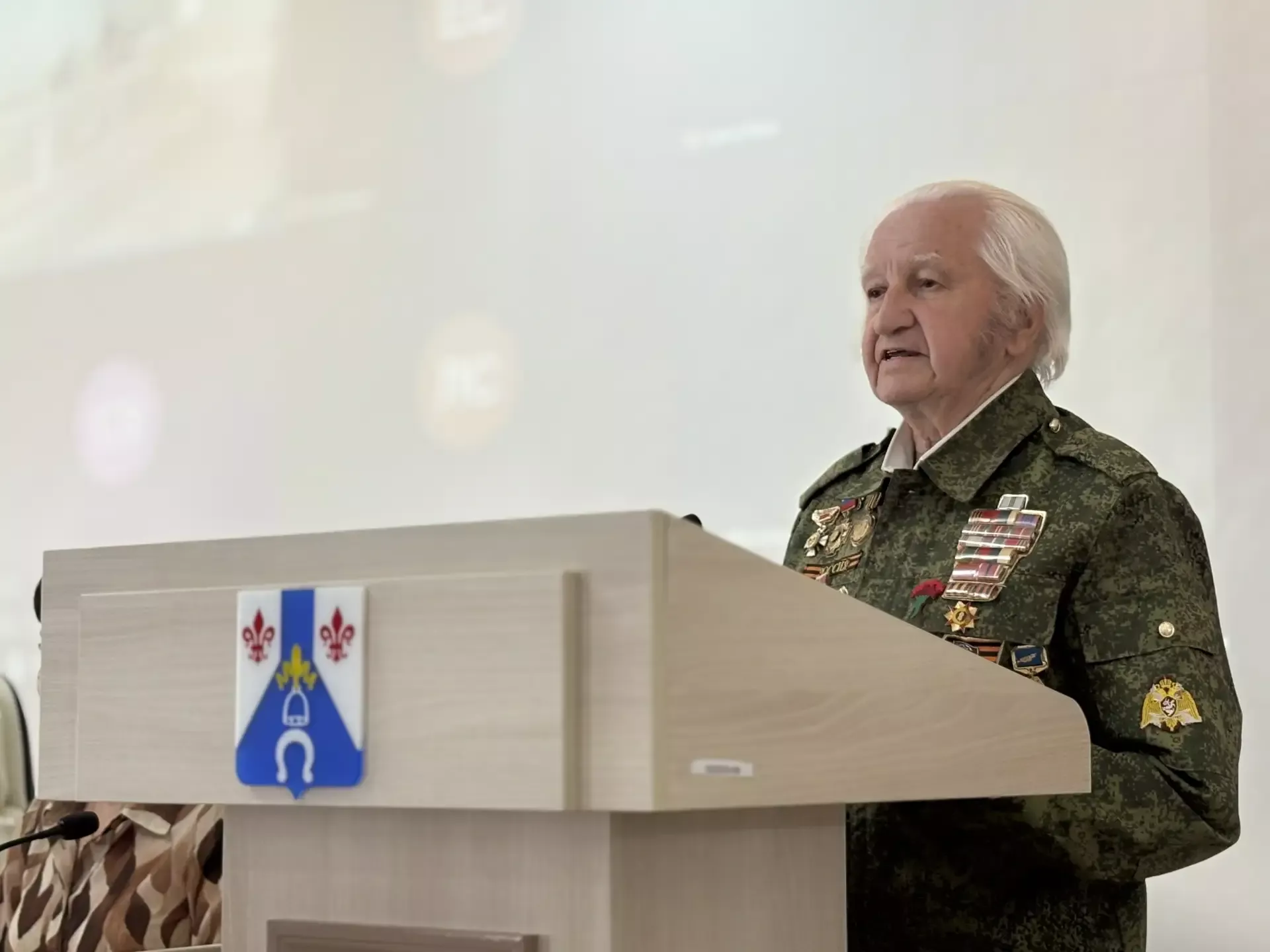 Ветеран Госавтоинспекции Владимир Трапезников награждён Благодарственным письмом главы района