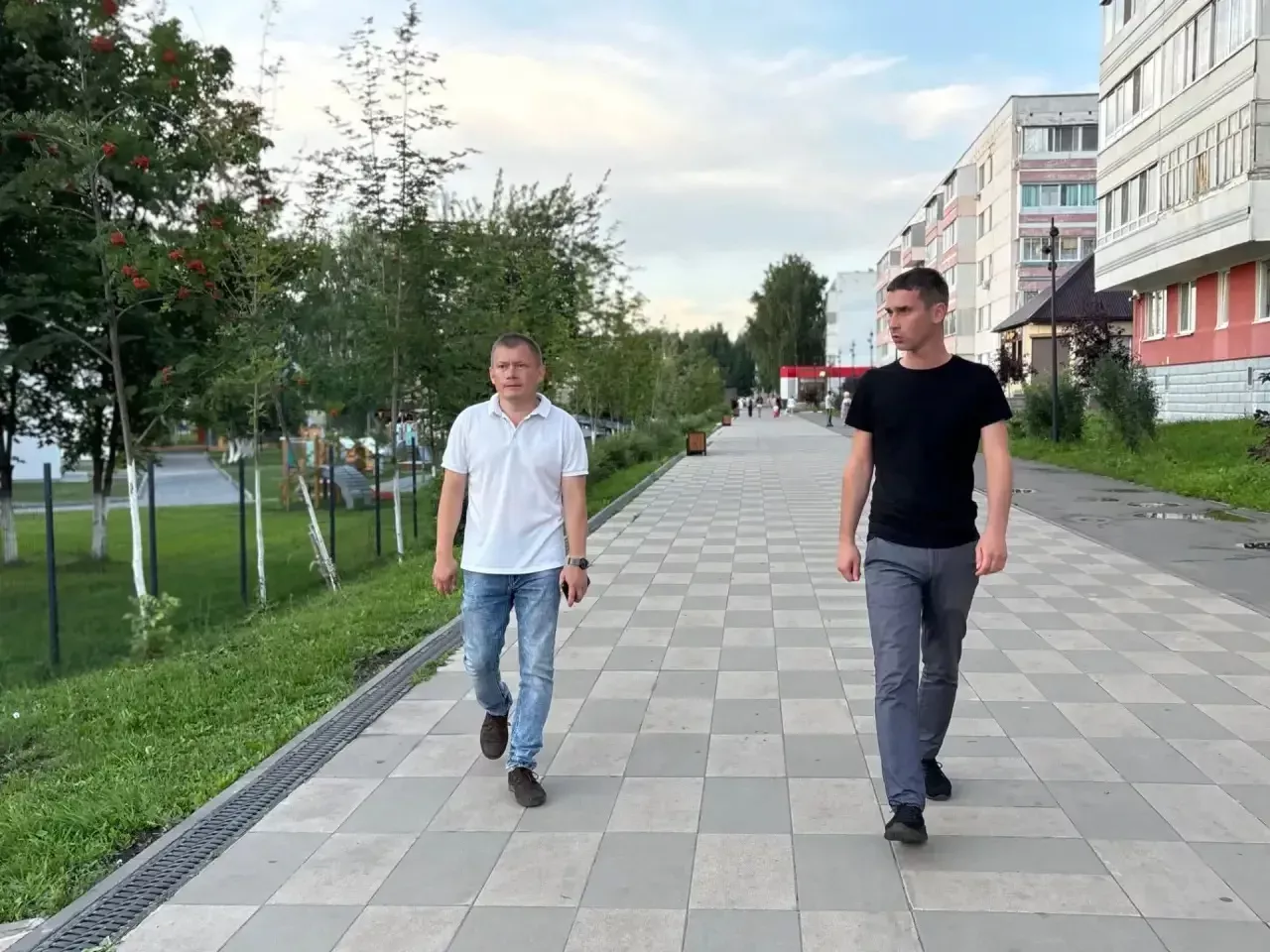 Глава Менделеевского района провёл вечерний обход городских парков