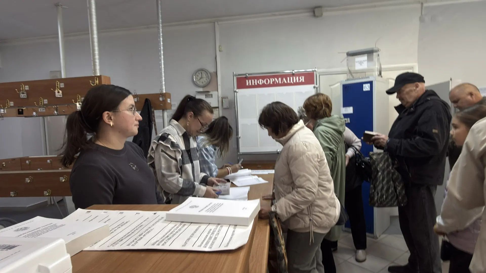 В Менделеевске во время открытия избирательного участка звучали гимны России и Татарстана