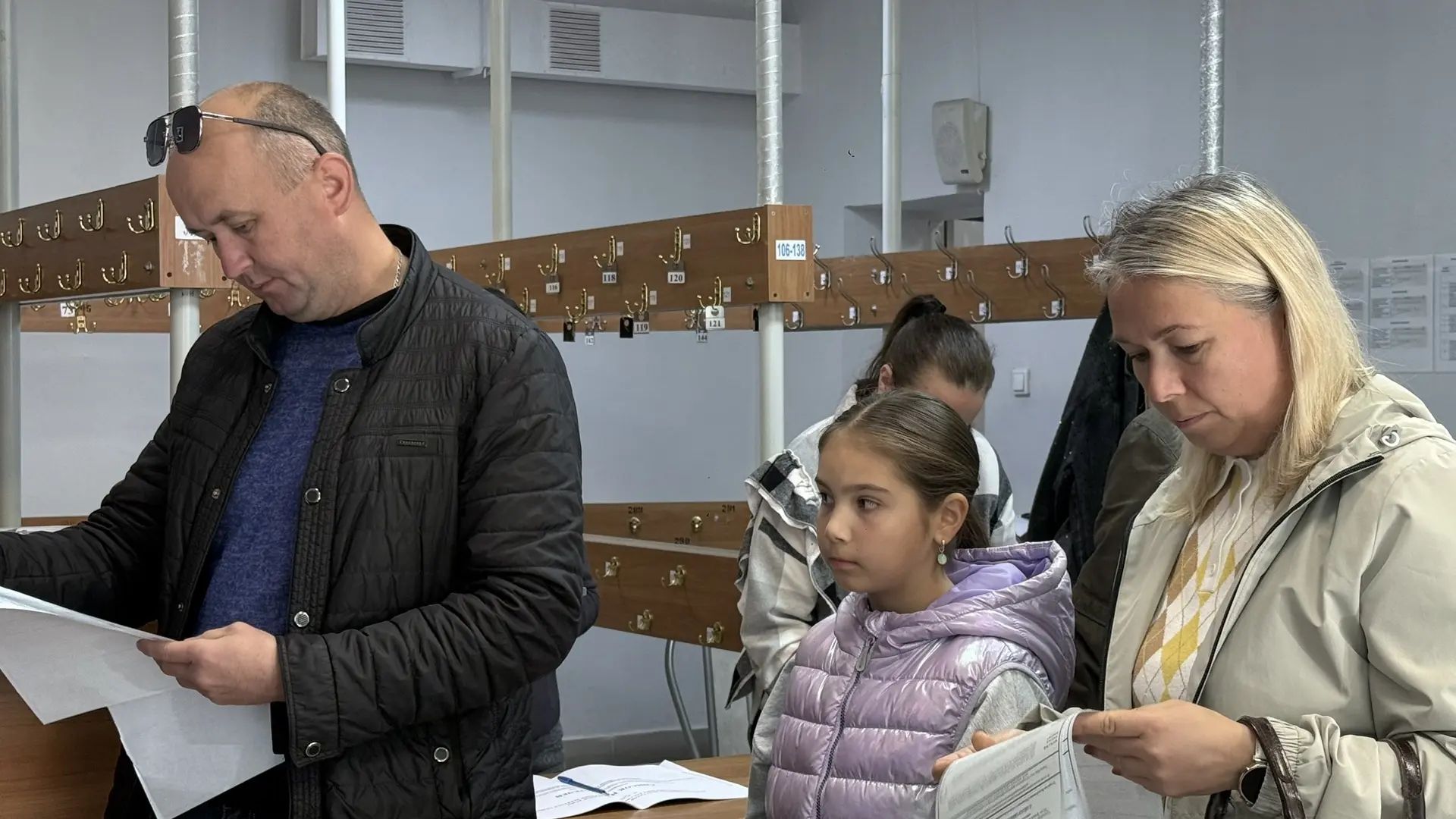 В Менделеевске во время открытия избирательного участка звучали гимны России и Татарстана