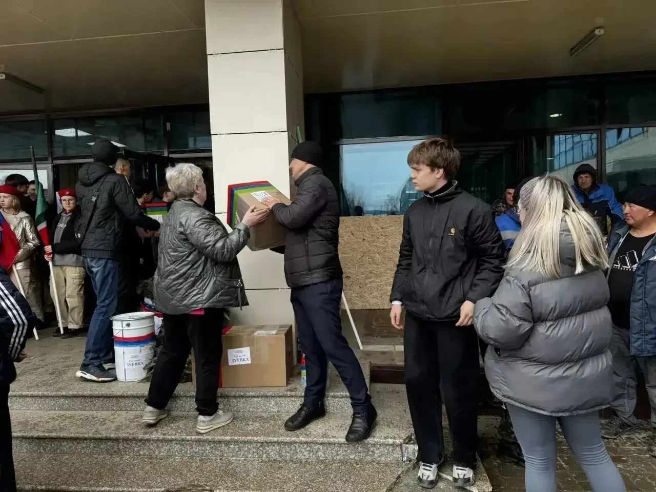 Глава Менделеевского района поздравил жителей с Днём воссоединения Донбасса и Новороссии