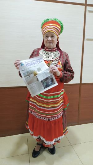Участница народного ансамбля выписала главную газету Менделеевска