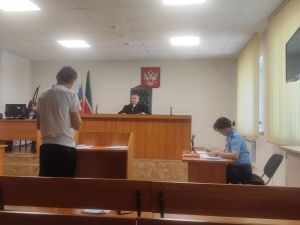 Уголовный срок и конфискация авто: житель Менделеевска осужден за повторную пьяную езду
