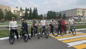 Глава Менделеевского района проинспектировал велодорожки на велосипедном объезде