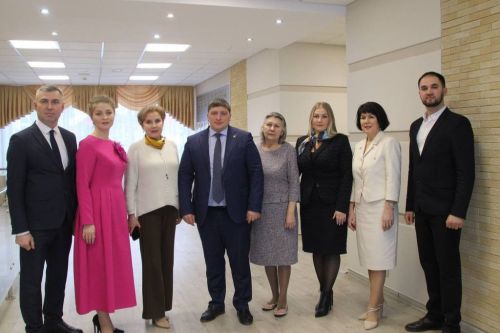 В Менделеевске выделят беспрецедентные 18 миллионов рублей на поддержку учителей и талантливых школьников