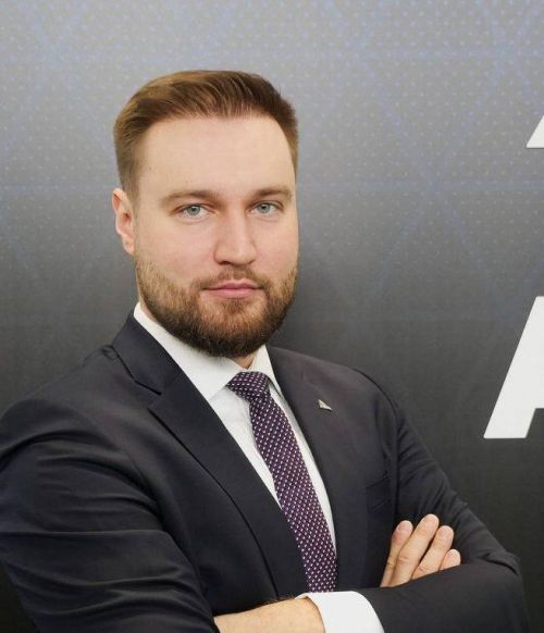 Представитель АО «Аммоний» — Юрий Разбежкин отмечает День рождения