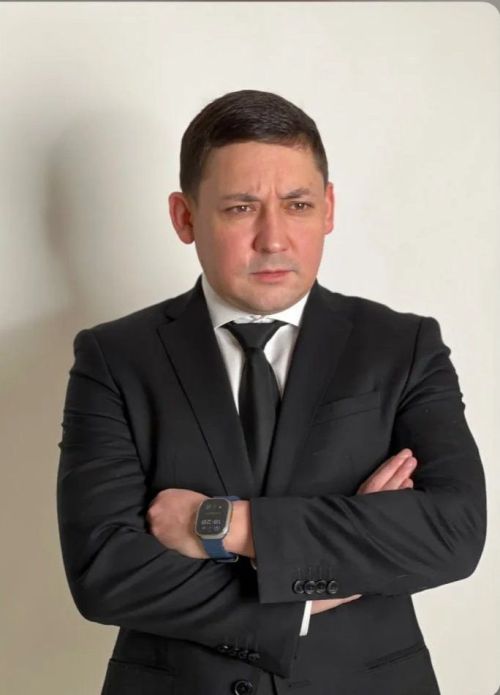 Предприниматель Рустам Гараев поддержал земляков, оформив подписку на «Менделеевские новости»