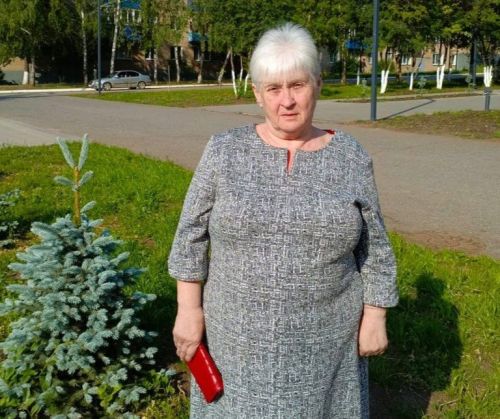 Жительница Менделеевска Наталья Макарова отмечает день рождения в зеркальную дату 25.06.25