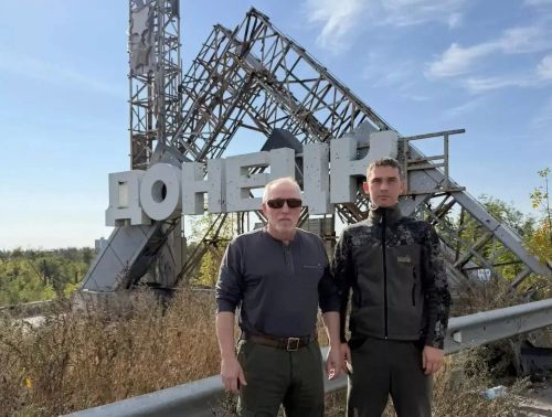 Делегация Менделеевска доставила гуманитарную помощь в Лисичанск и Донецк