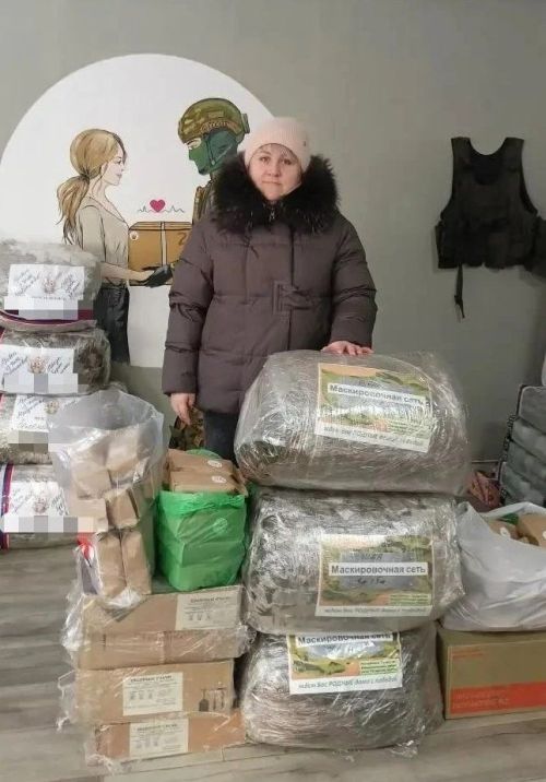 Маскировочные сети и окопные свечи: жители Татчелнов продолжают поддерживать участников СВО