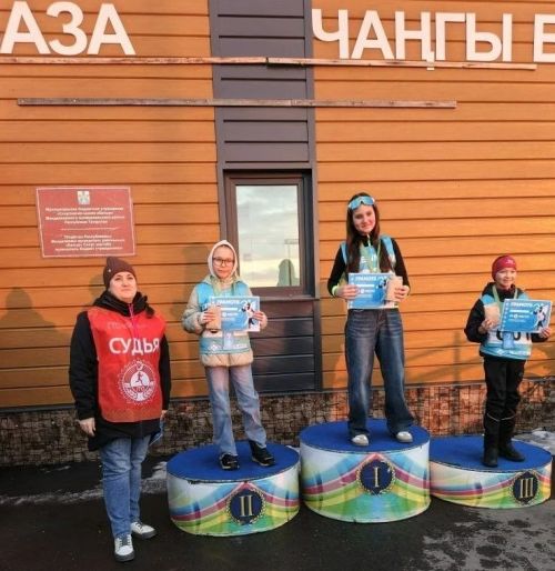В Менделеевске юные лыжники закрыли сезон гонками в рамках ГТО