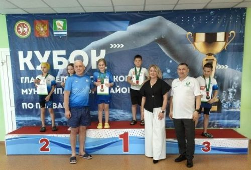 Юные пловцы из Менделеевска завоевали пять медалей на Кубке Главы Зеленодольского района