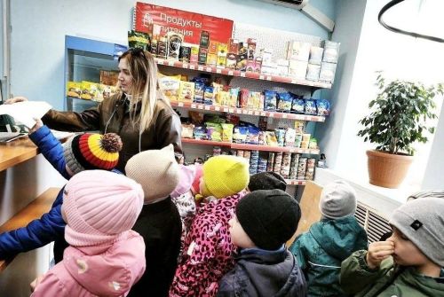 Воспитанники менделеевского детсада «Рябинушка» обменялись письмами с белгородским детсадом «Улитка»