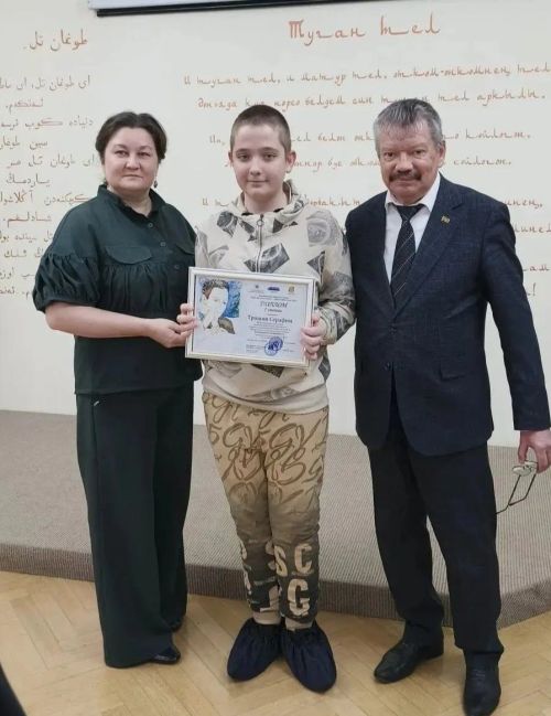 Ученик школы № 4 Менделеевска стал победителем республиканского конкурса «Тукай дөньясына сәяхәт»