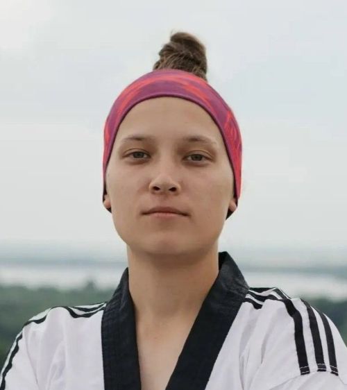 «Тхэквондо – это моя жизнь»: история тренера Алины Салимуллиной из Менделеевска