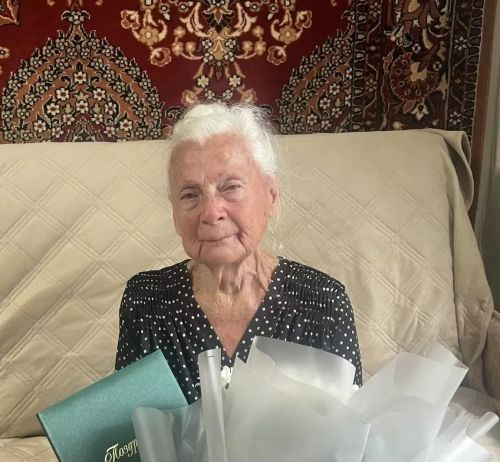 Жительница Менделеевска Вера Модестова отметила 90-летие