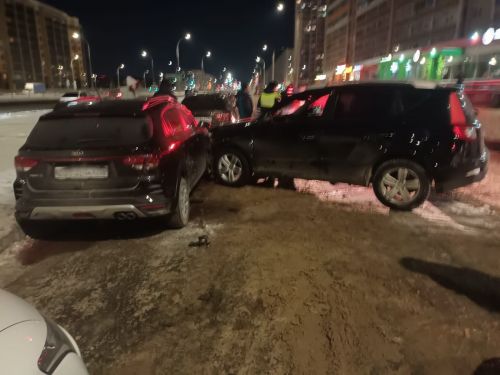 Водителю, протаранившему пять автомобилей, грозит 15 суток ареста