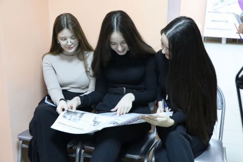 Менделеевски укучылары журналист ролен сынадылар