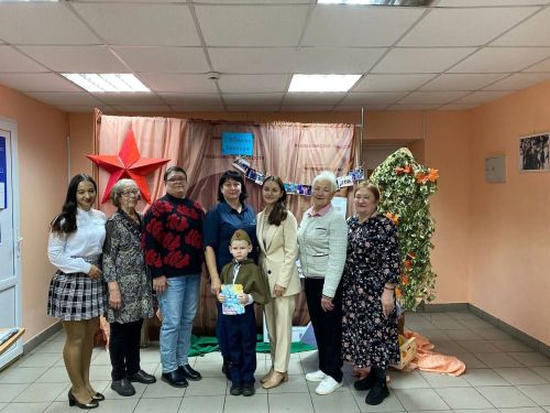 В «Менделеевских новостях» в рамках мероприятия «Мы за СВОих» горожане посвятили стихи участникам спецоперации