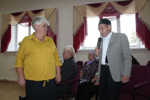 «Поселок» ТИСында көмеш яшьтәге кешеләрне котладылар