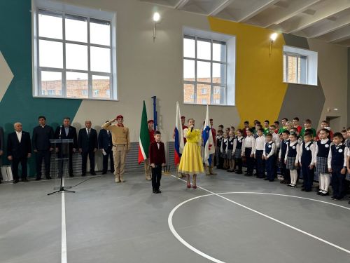 Слова, которые знают все: гимны РФ, РТ и Менделеевского района