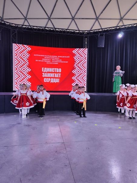 В Менделеевске провели фестиваль национальных культур «Единство зажигает сердца»